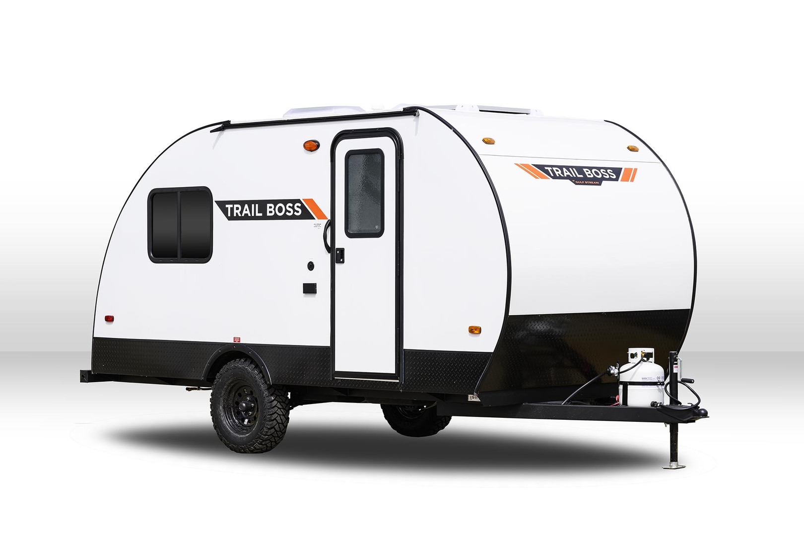 Gulf Stream Coach debuts latest in ultra-lightweight line of travel ...