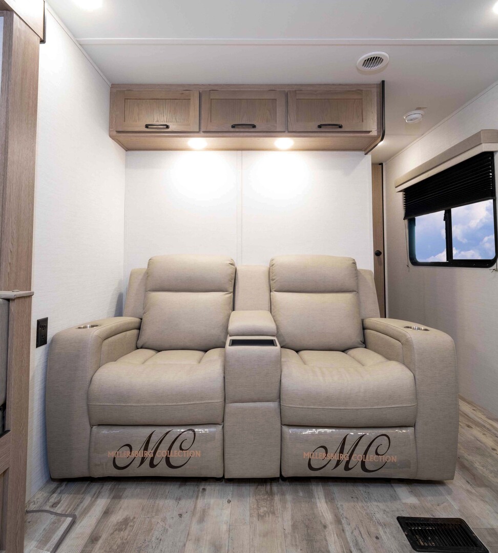 Gulf Stream Conquest Lite 251RE Image