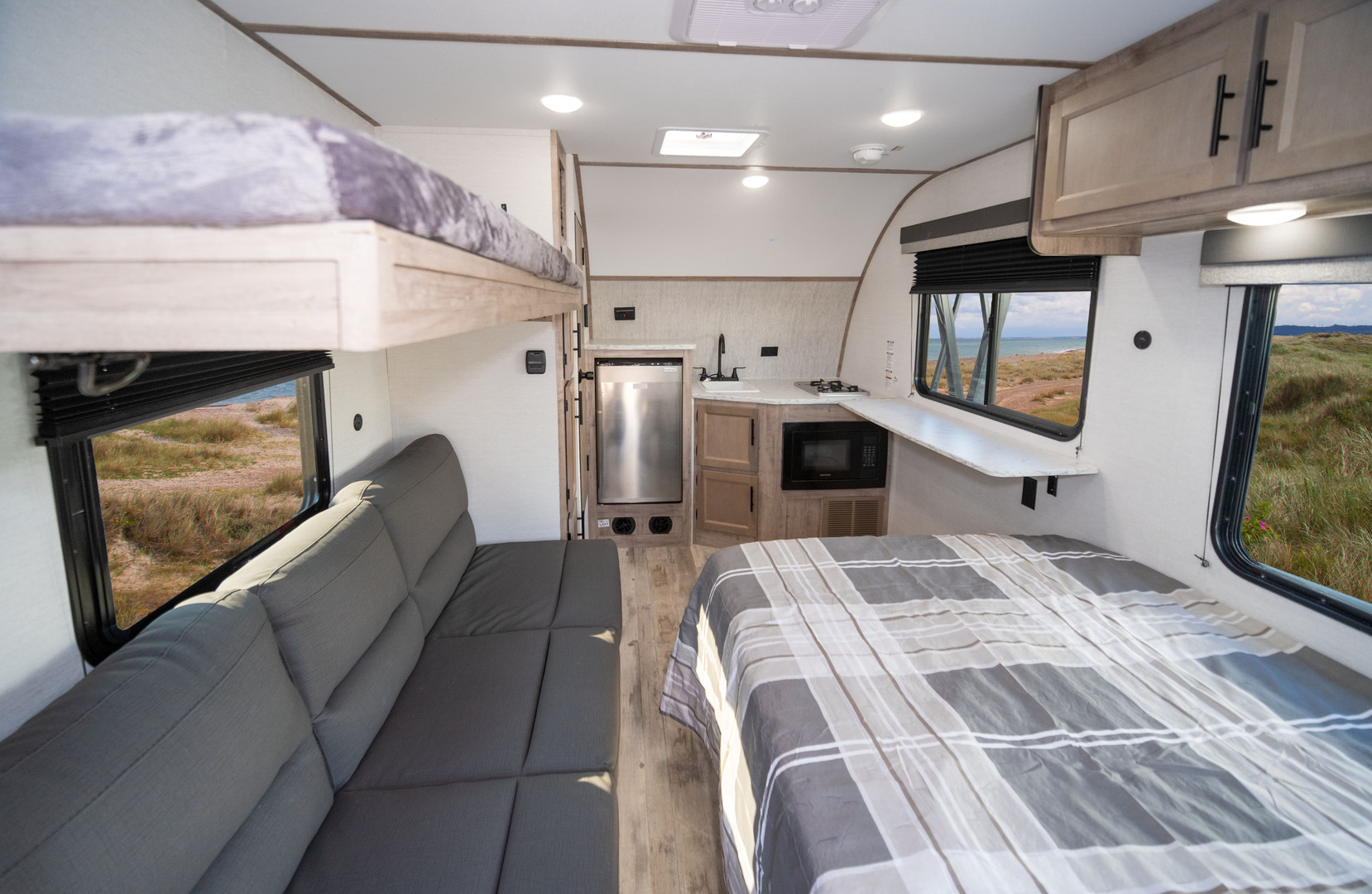 Gulf Stream Conquest Lite 16RD Image