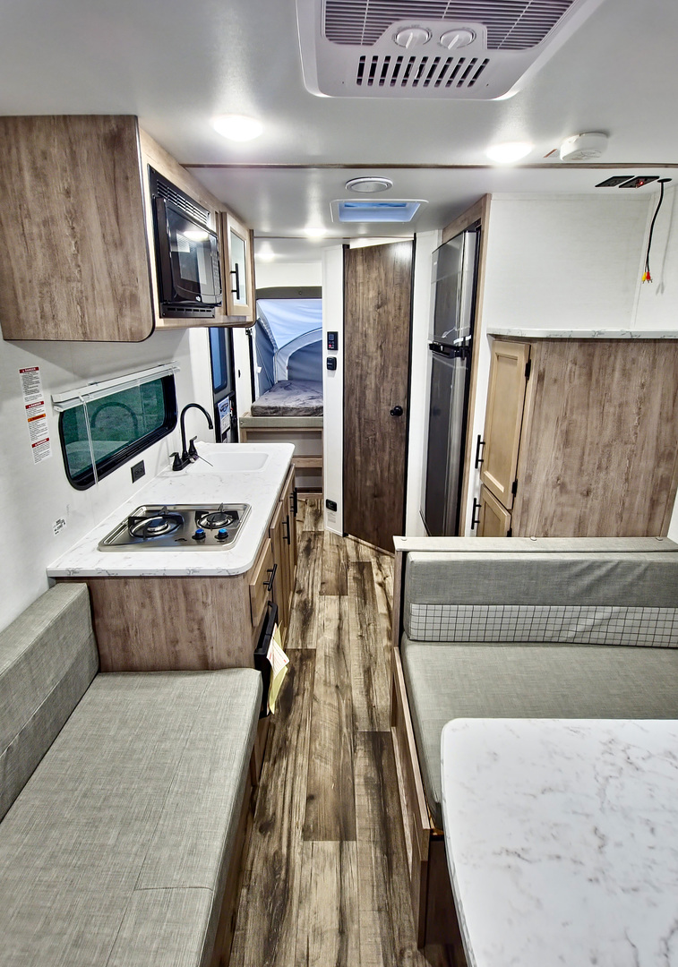 Gulf Stream Conquest Lite 16RBT Image