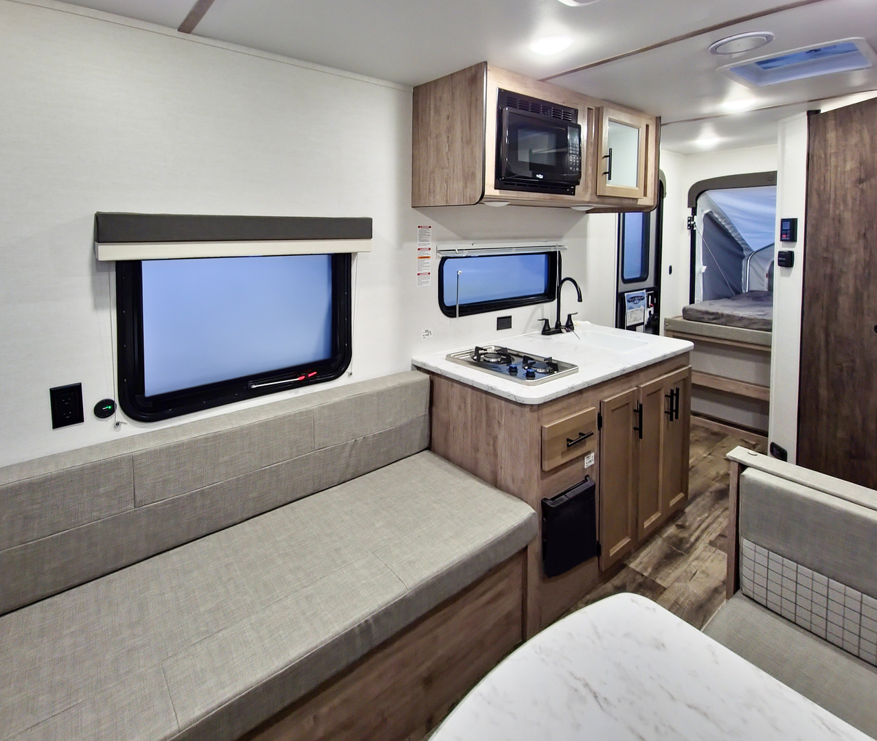Gulf Stream Conquest Lite 16RBT Image