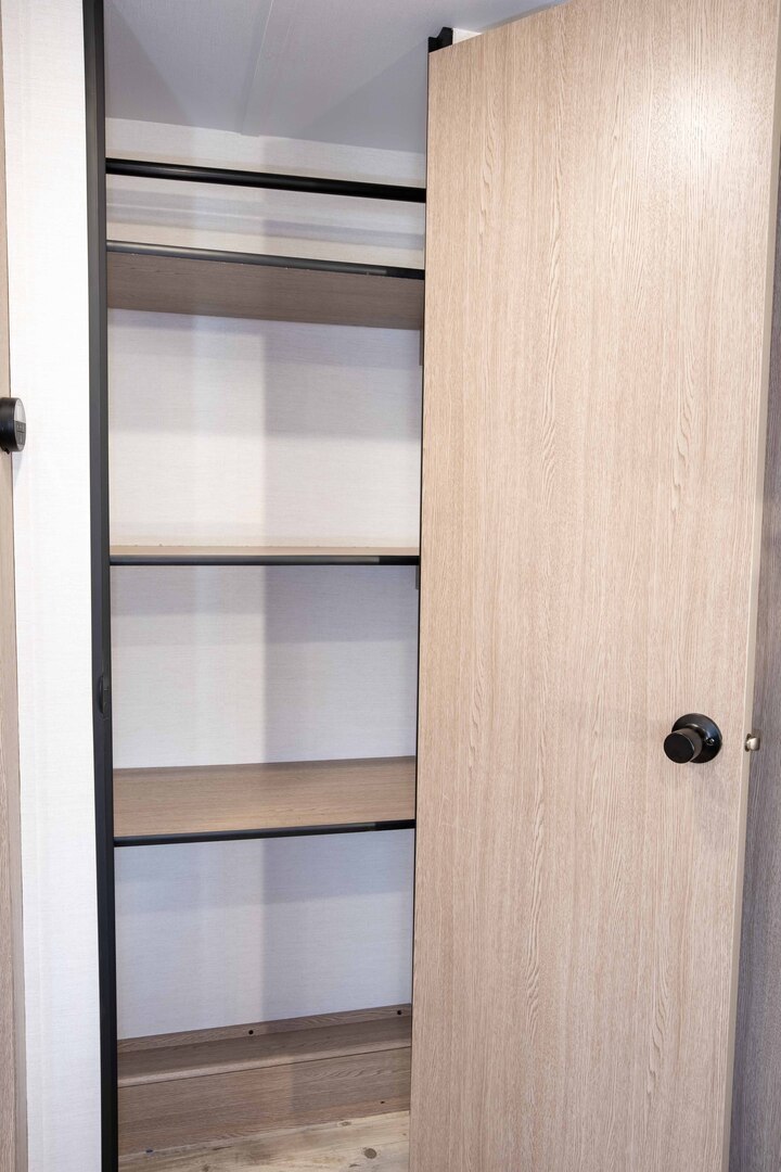 Gulf Stream Enlighten 27BHS Image