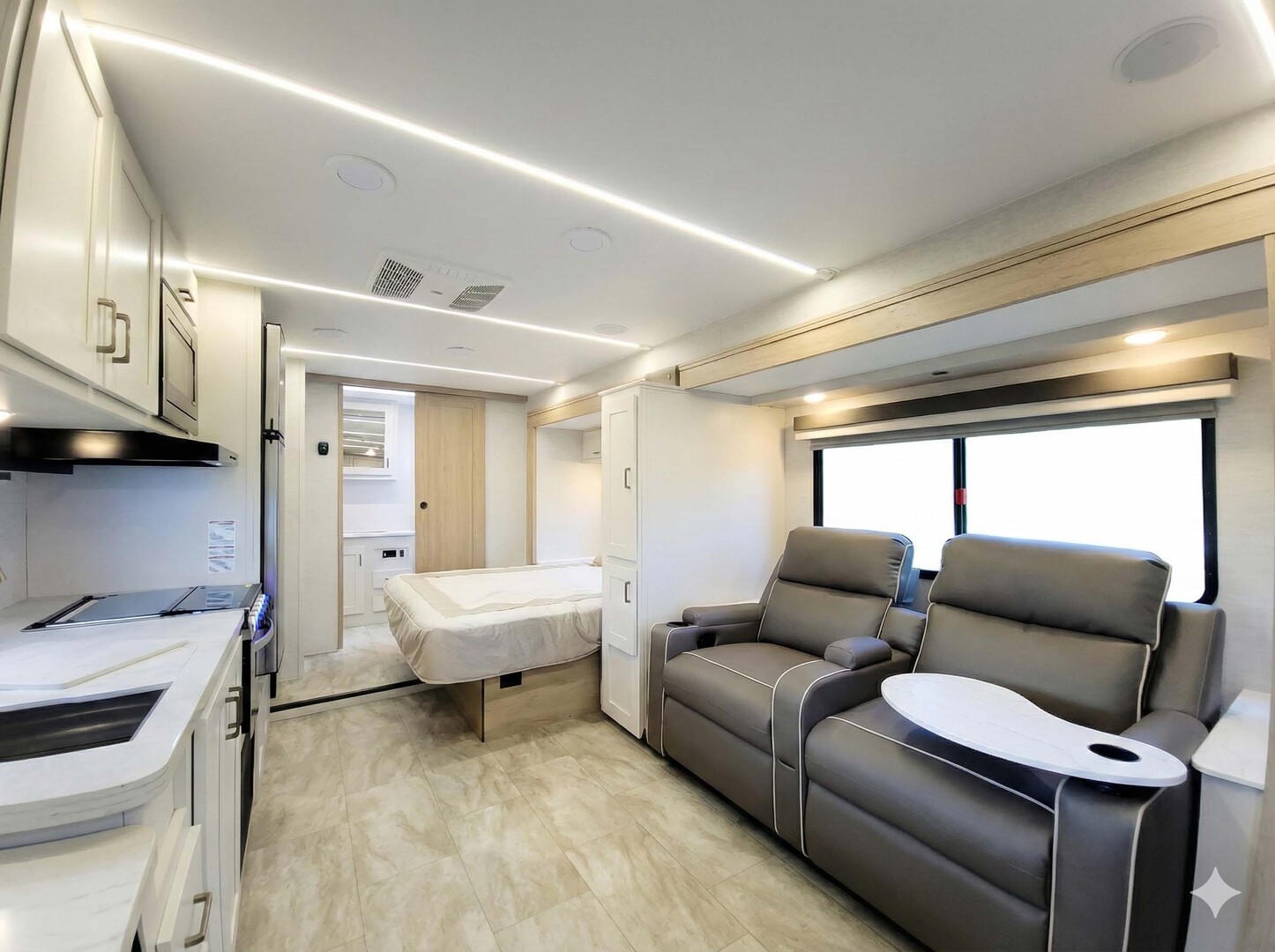 Gulf Stream Conquest Class C 6251 Image