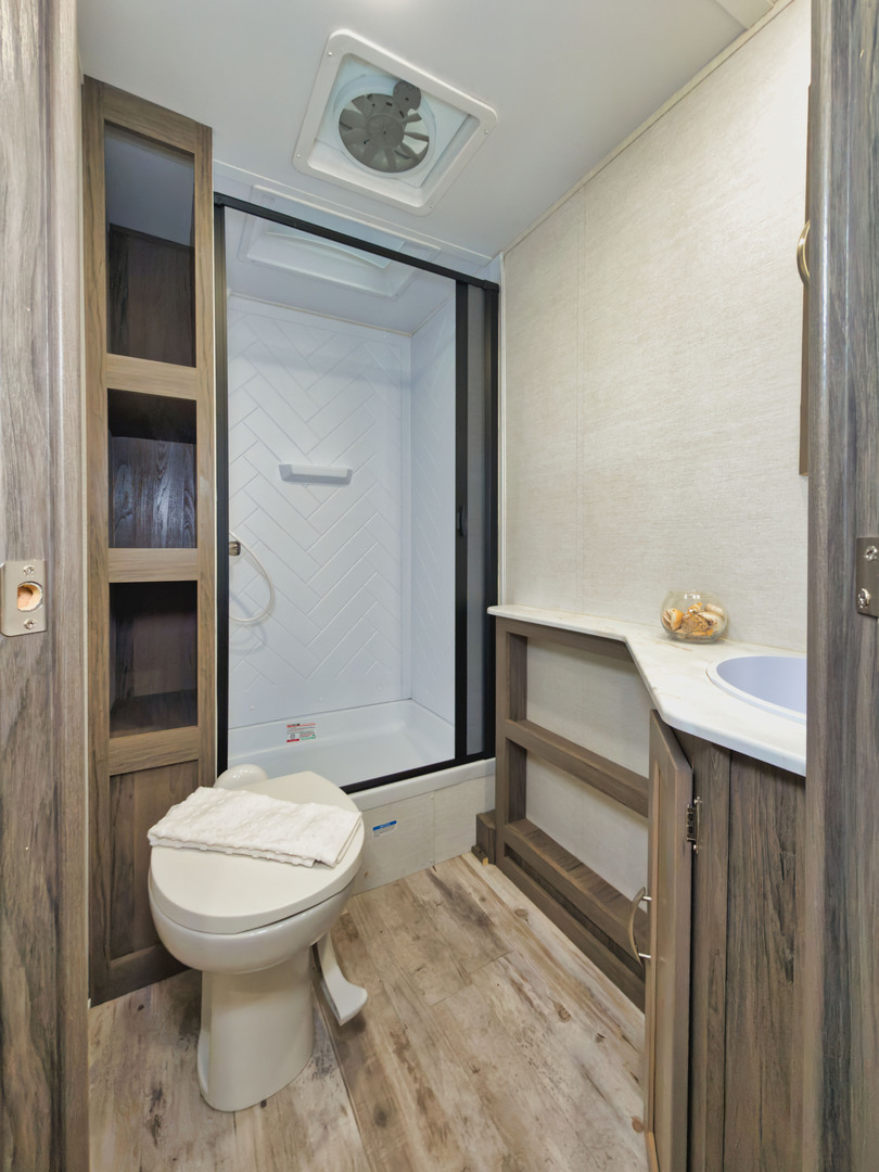 Gulf Stream Northern Express 282BH Image