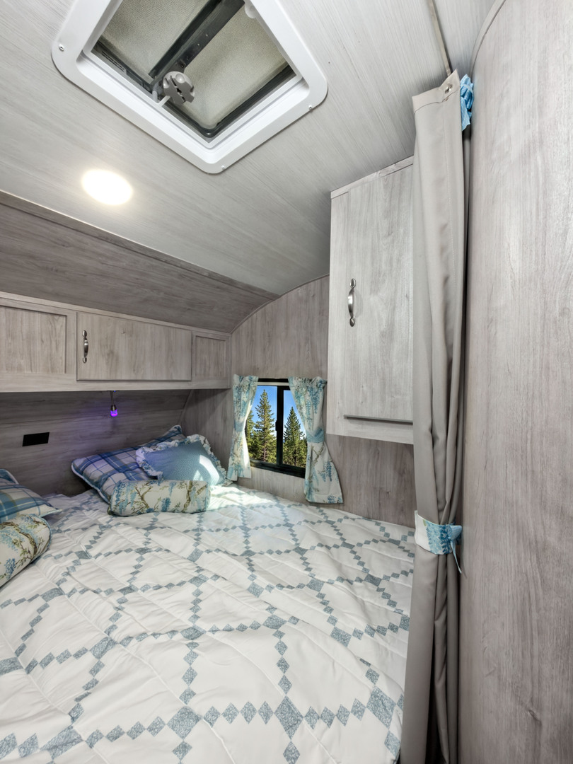 Gulf Stream Vintage Cruiser 23TWS Image