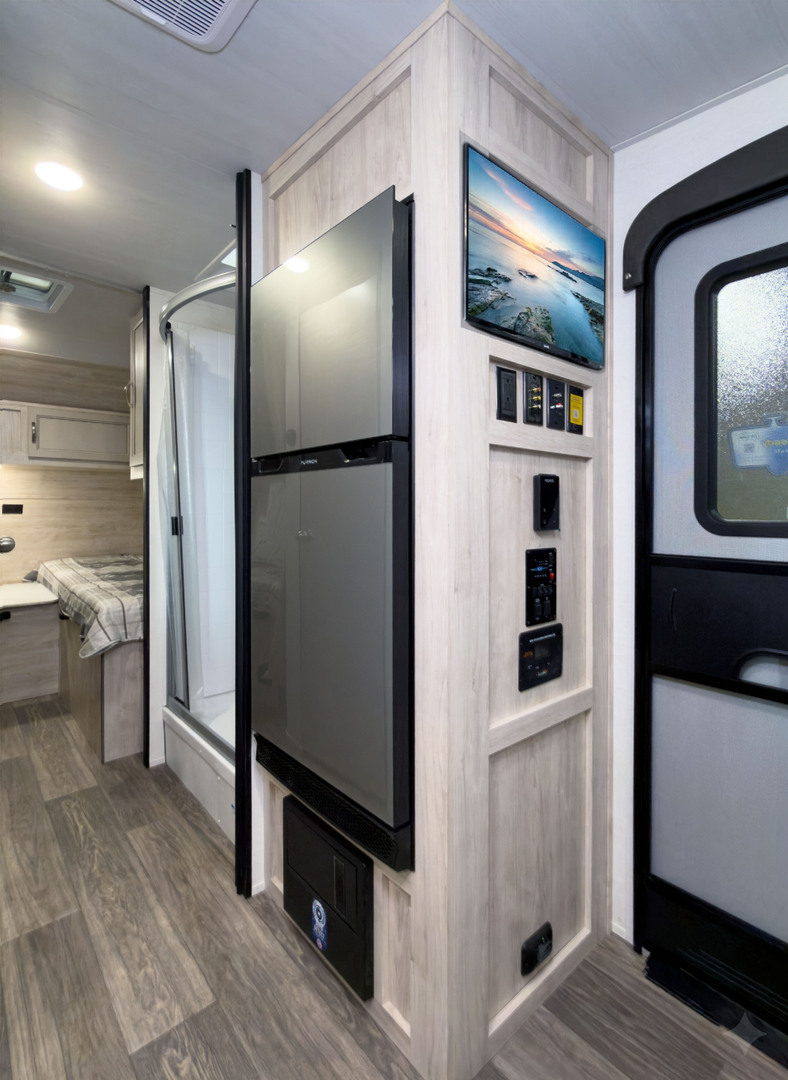 Gulf Stream Vista Cruiser 19TWD Image