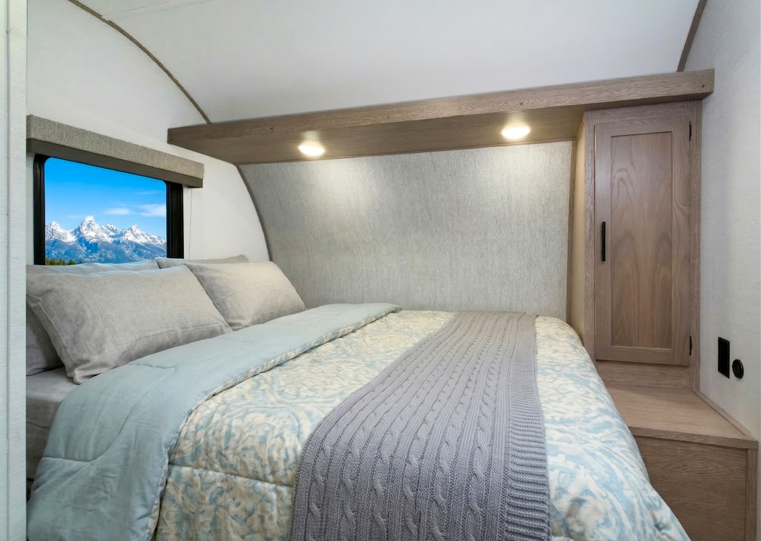 Gulf Stream Ameri-Lite 18QB Image