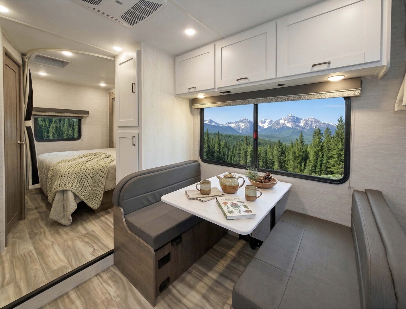 Gulf Stream Conquest Class C 6220LE Image