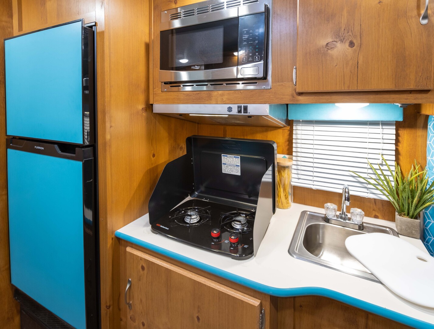 Gulf Stream Vintage Cruiser 17SCD Image