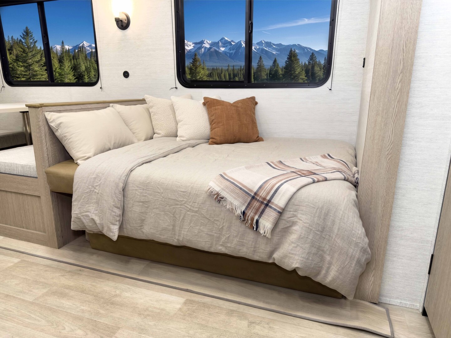 Gulf Stream Conquest Lite 268BH Image